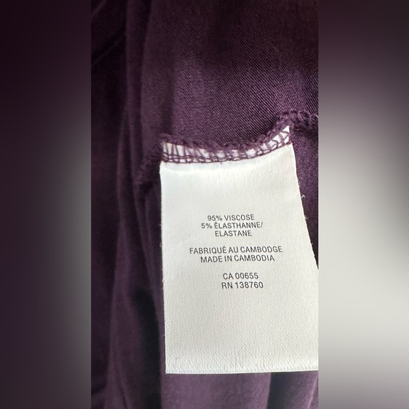 💝 Reitmans Women’s R Essentials Short Sleeve Shirt- Size L 💝 - Picture 4 of 4